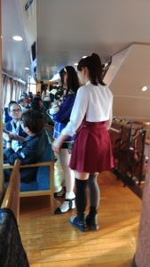 足柄さんと朝霜が一人一人に声をかけるサービスが何回もあって、ある意味最初のころのカレー機関の雰囲気だった