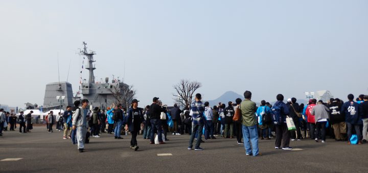 Morning艦娘音頭を待つ人たち