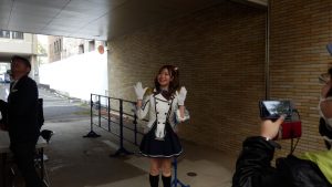 １０時半くらいに銀行が開いて鹿島さんがお出迎え