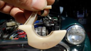 フロートにたくさんのガソリンが入っていて、オーバーフローしていた