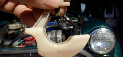 フロートにたくさんのガソリンが入っていて、オーバーフローしていた