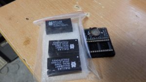 DallasのCMOSから、汎用CMOSに交換した