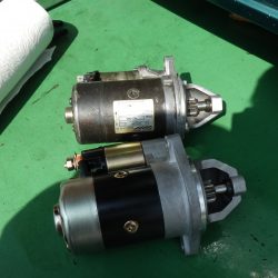 前にリベットを修理したスターターとヤフオクのスターター