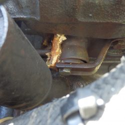 INNOCENTI120SLのステーディーロッドが壊れた。