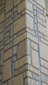 家は綺麗なようで細かく見るとパネルの割れがあったりする。