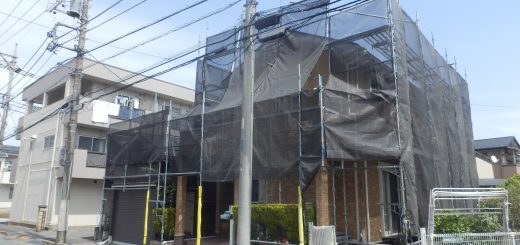 足場が付けられた