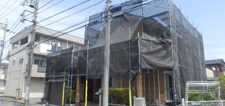 足場が付けられた