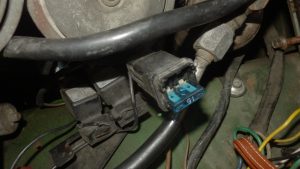 ヒューズが切れている。