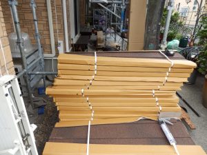 カバー工法に使うカルバニウム鋼板