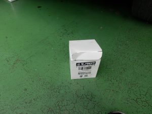 オイルエレメントも交換する。