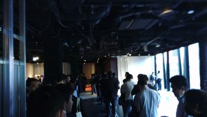 1stは列を何回も入れ替える。これで、かなり後ろになる不幸があって、運営がめちゃめちゃ