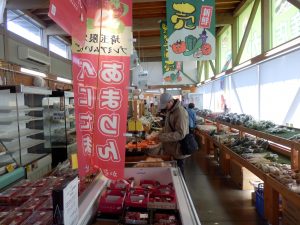 産直の規模は小さいけど、いろいろある