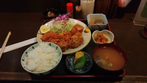 鶏のから揚げ定食