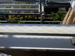 手すりの高圧洗浄でできた傷も修正