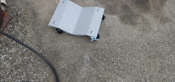 この台車を４つ購入した