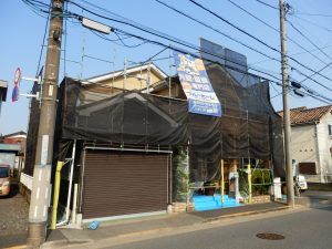 足場が組み終わった