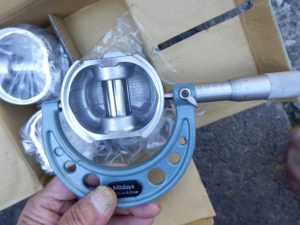 手持ちのSTDのピストンは71.09mm