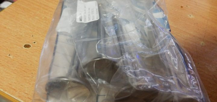 排気バルブは到着。