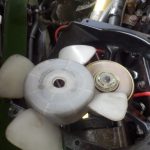 どうやら、エンジンにFANが押されてブレードが折れてしまったようだ。